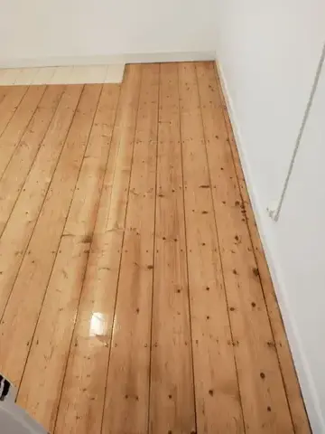 ponçage parquet à Locquénolé - image 3