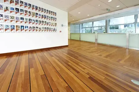 pose et rénovation parquet massif à Lanmeur - image 2