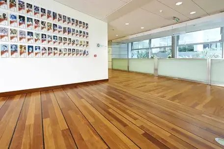 pose et rénovation parquet massif à Locquirec - image 2