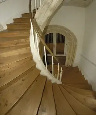 rénovation d'escaliers en bois Lanmeur-5