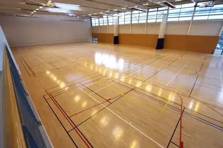 rénovation d'escaliers en bois à Taulé - image 4